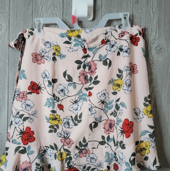Jack By BB Dakota Floral Wrap Skirt - Pink with Multicolor Flowers - Picture 3 of 4